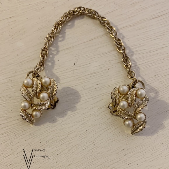 Sweater Guard Jewelry - Vintage 50s Sweater Guard Sweater/Cardigan Clip